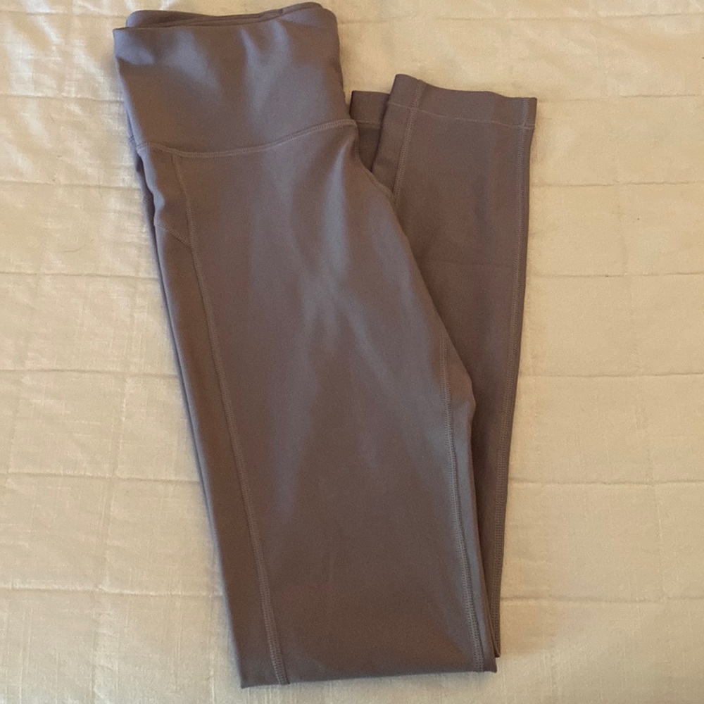 Under armour leggings - size M